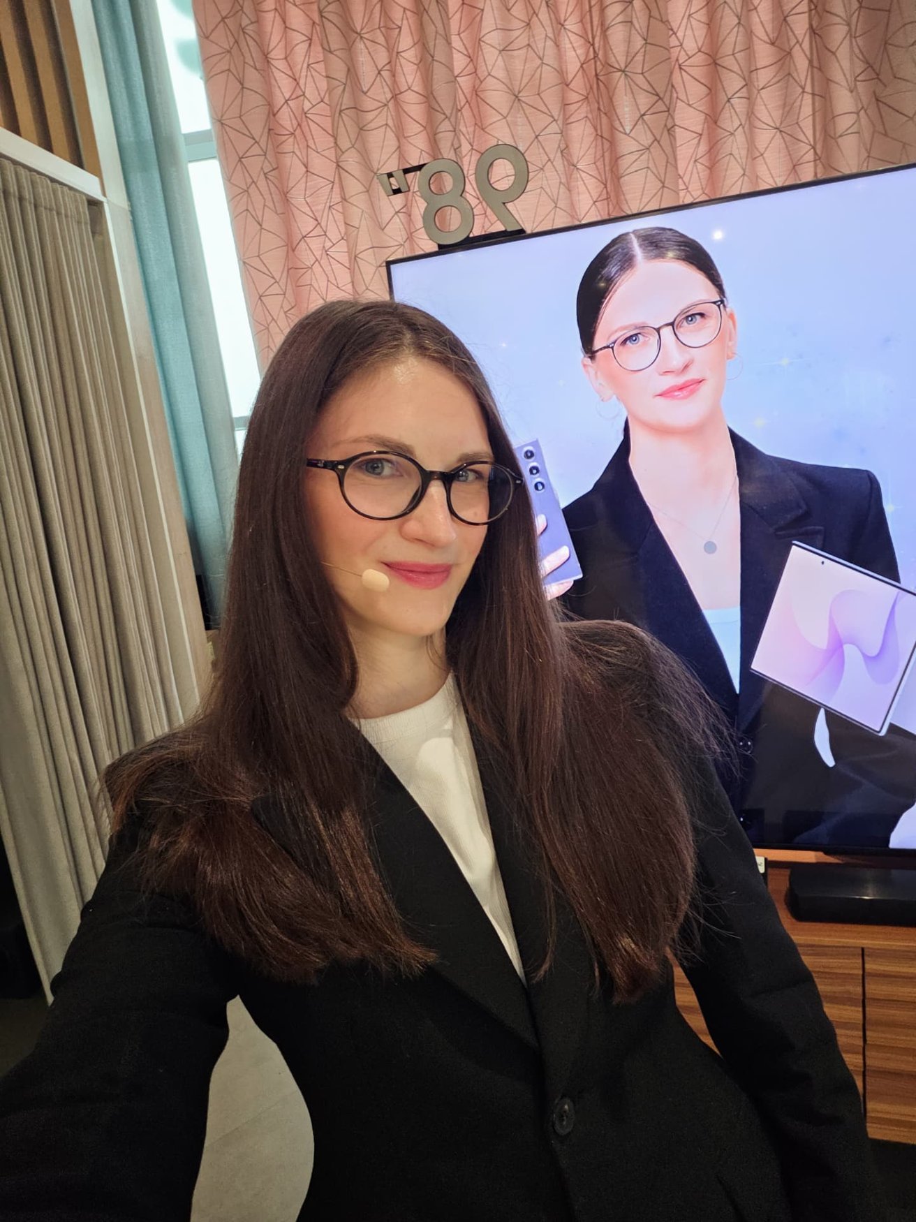 Dagne pie Samsung ekrāna